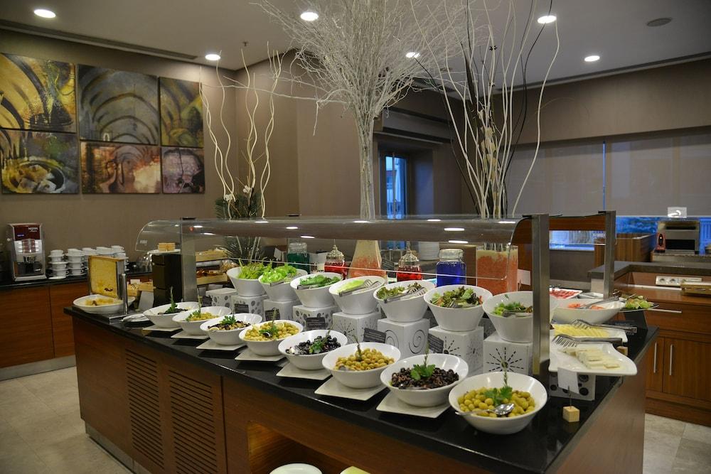 Dedeman Bostancı Hotel&convention Center 5* İstanbul
