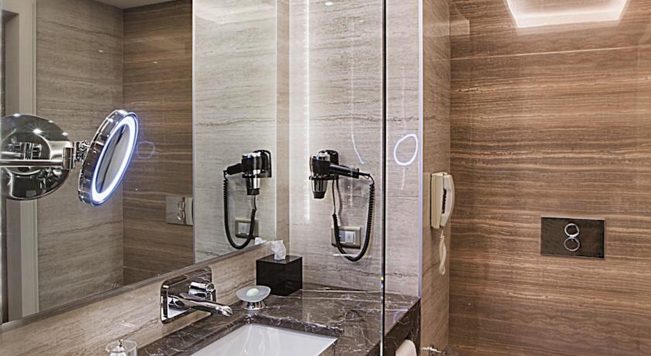 Otel Dedeman Bostancı Hotel&convention Center 5*
